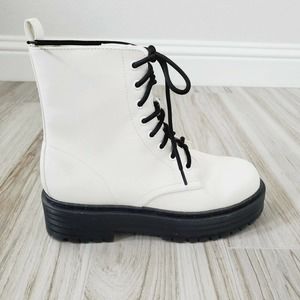 MIA 9M Womens Combat Military White Boots NWB